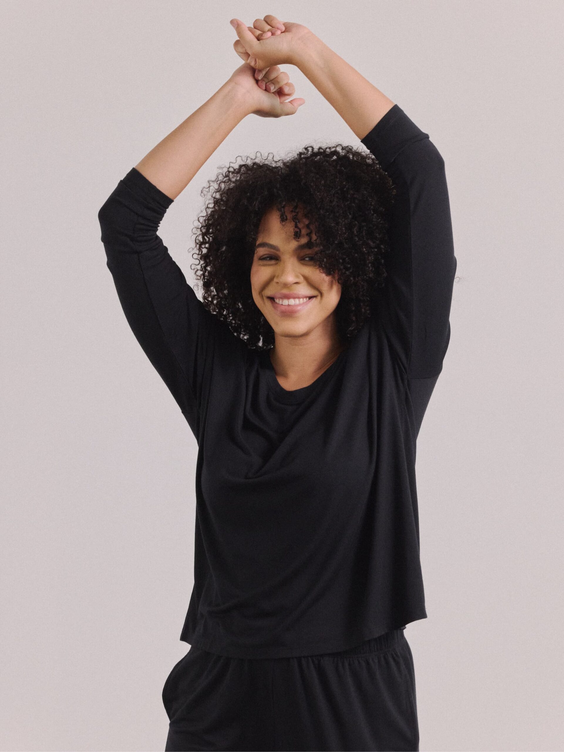 AVO_MODAL_PAJAMA_LONG_SLEEVE_TEE_BLACK_4112_2000w-1