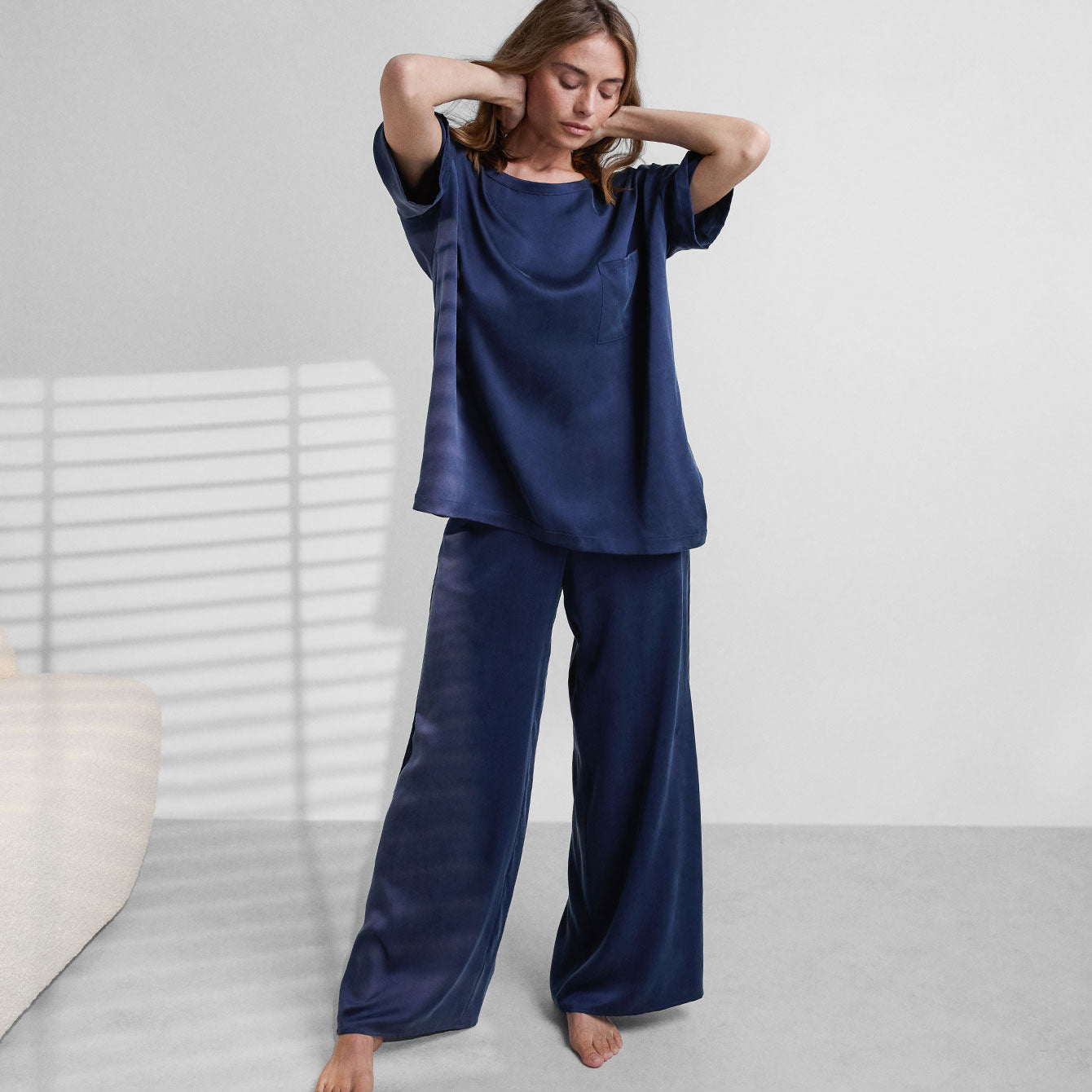 WASHABLE_SILK_TEE_PANT_SET_DEEP_BLUE-1