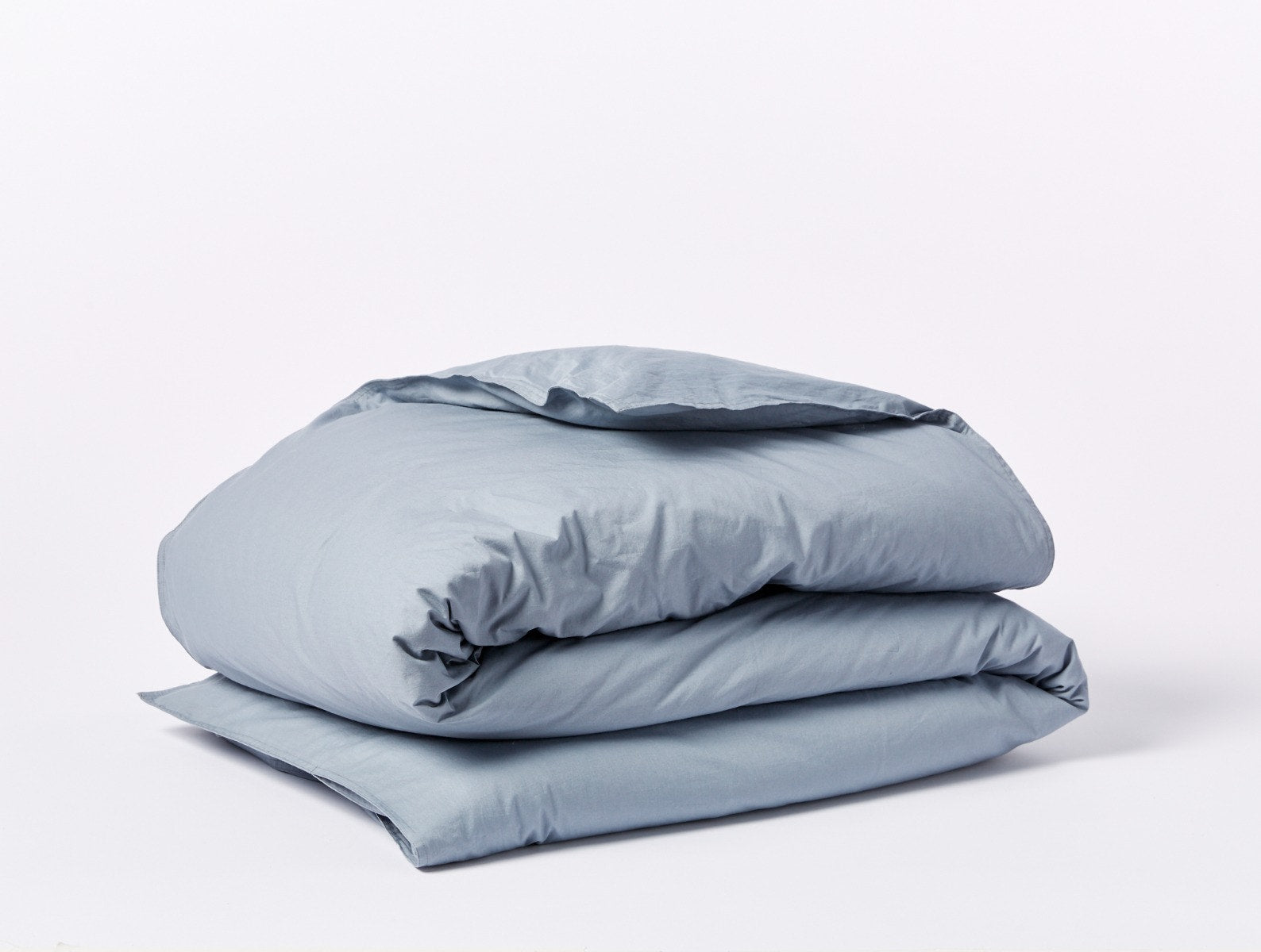 pdp_crinkledpercale_duvet_steelblue_a_fall21_0598_2_68df9c12-90cc-44af-9da3-2fc774253afe